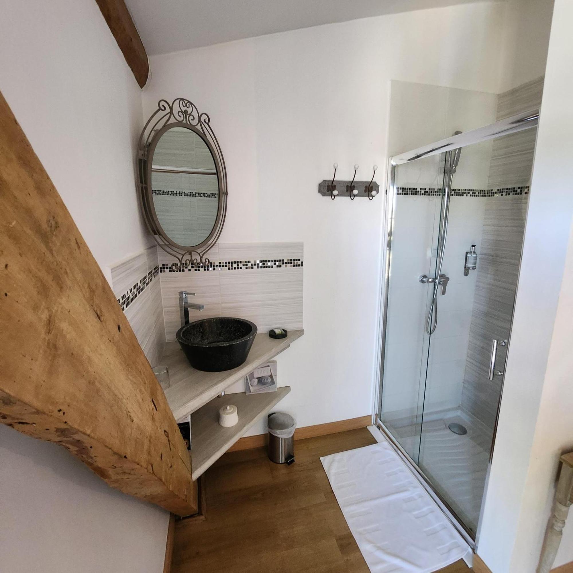 Hotel La Tour Perrier Eyrans-de Soudiac Dış mekan fotoğraf
